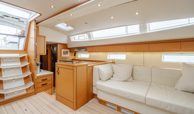 64 Jeanneau "ADELANTE"