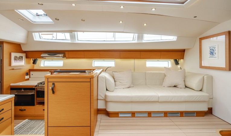 64 Jeanneau "ADELANTE"