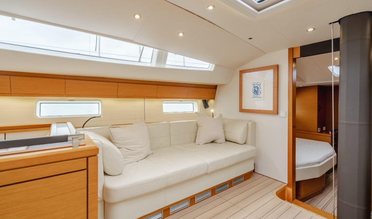 64 Jeanneau "ADELANTE"