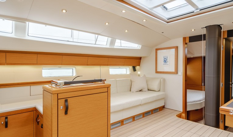 64 Jeanneau "ADELANTE"