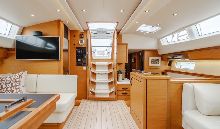 64 Jeanneau "ADELANTE"