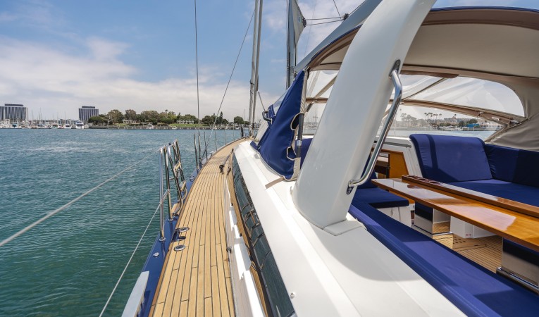 64 Jeanneau "ADELANTE"