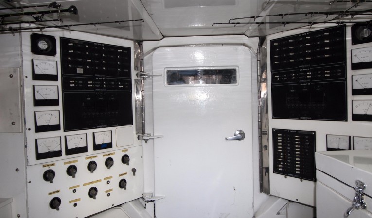 76 Douglas Sharp Design 