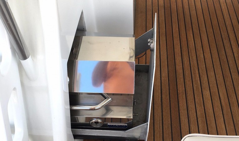 76 Douglas Sharp Design 