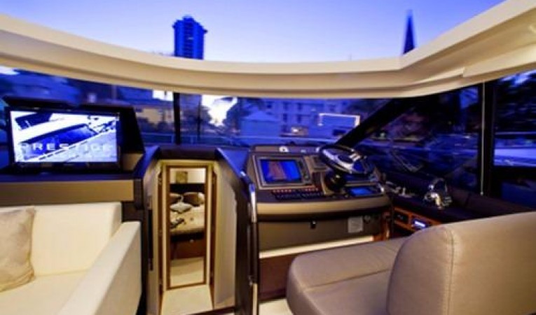 50 Prestige Sunroof open