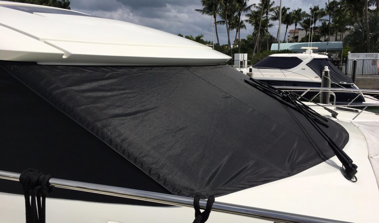 50 Prestige Windshield with brand new window shade cover