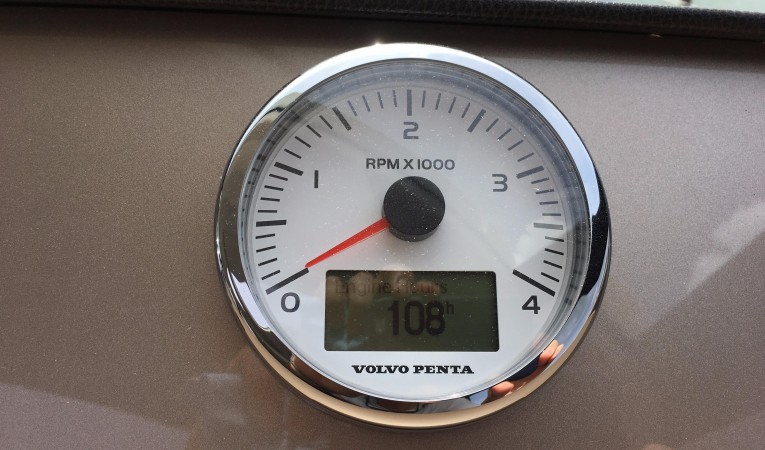 50 Prestige port tachometer / engine hour meter