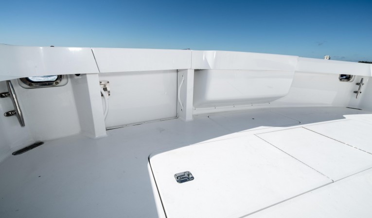 58 Viking Tuna Door and Transom Livewell