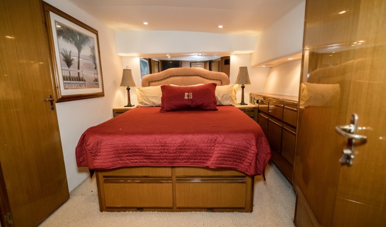 58 Viking Master Stateroom Facing Aft