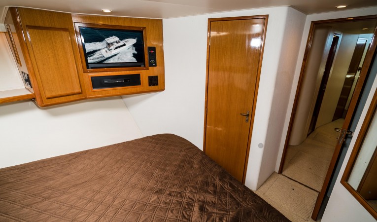 58 Viking VIP Stateroom Facing AFt