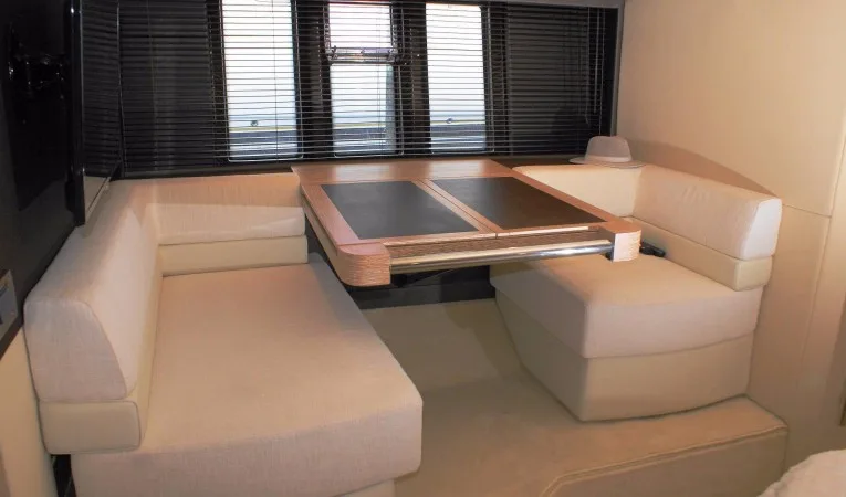 60 Azimut 