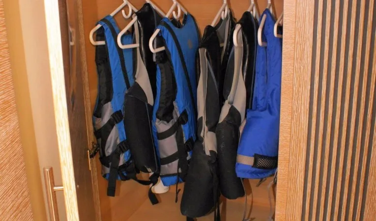60 Azimut 