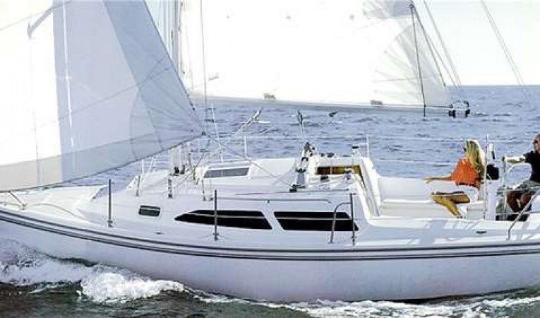 27 Catalina Manufacturer Provided Image