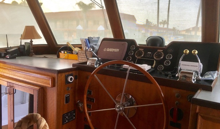 58 Hatteras Pilothouse
