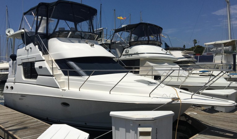 32 Silverton At the dock