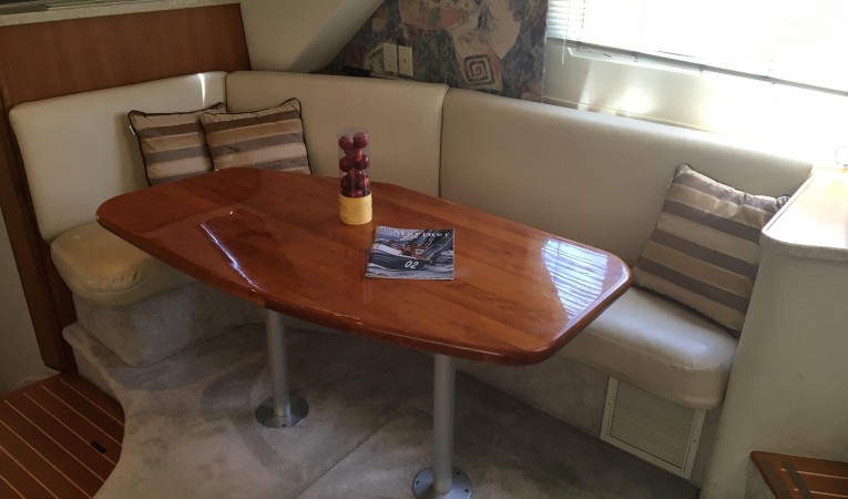 32 Silverton Dinette