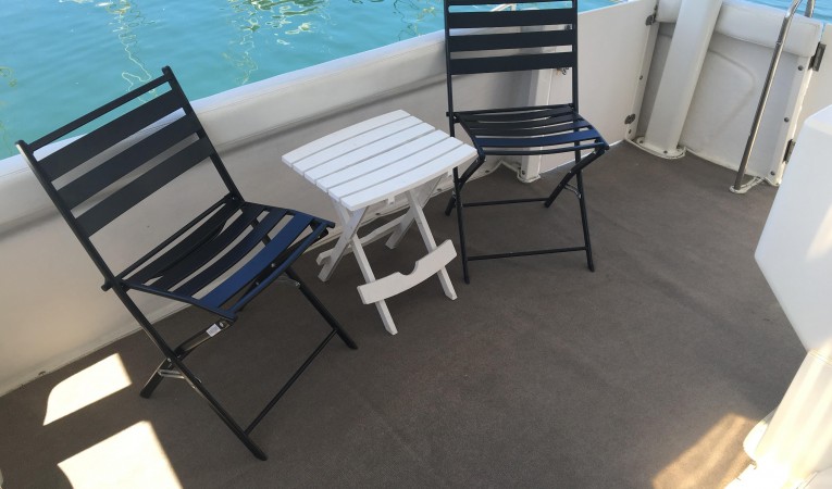 32 Silverton Aft Deck 2