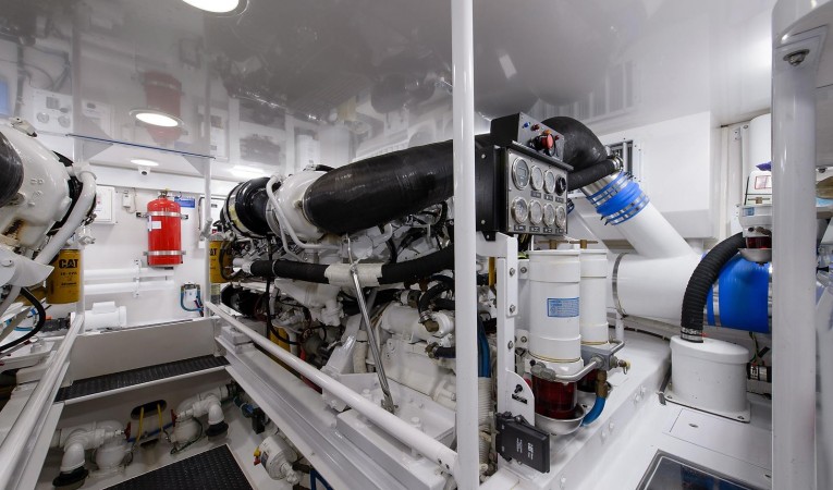 64 Viking Engine Room