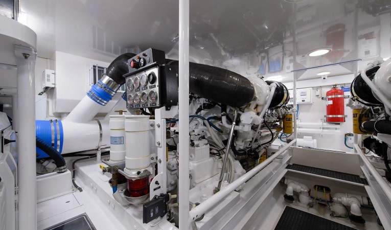 64 Viking Engine Room