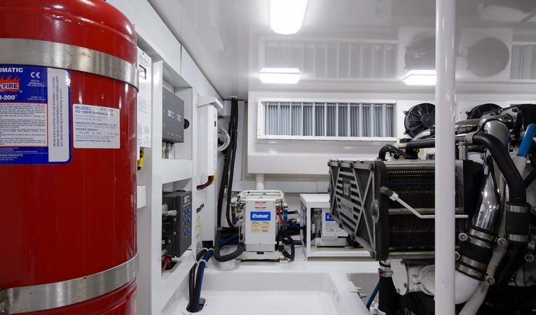 64 Viking Engine Room