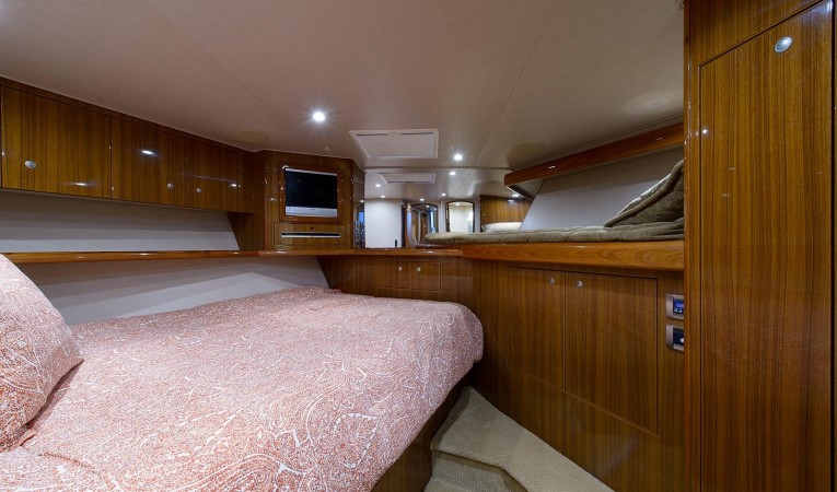 64 Viking Guest Stateroom