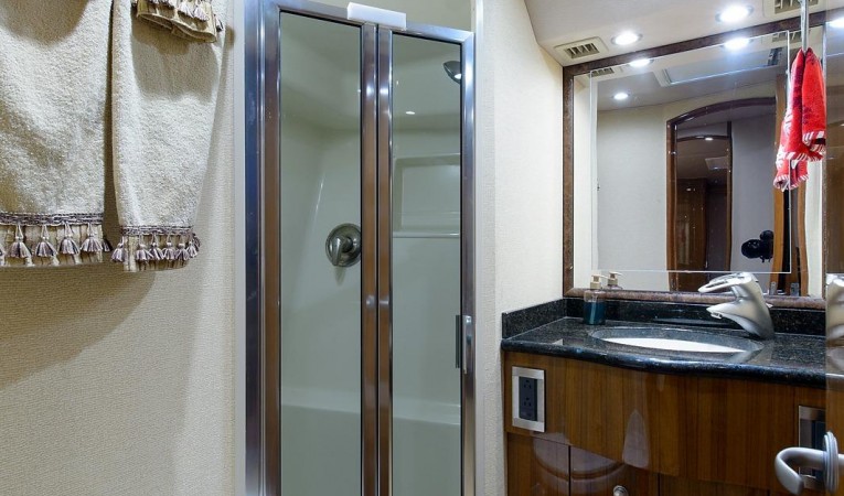 64 Viking Guest Stateroom