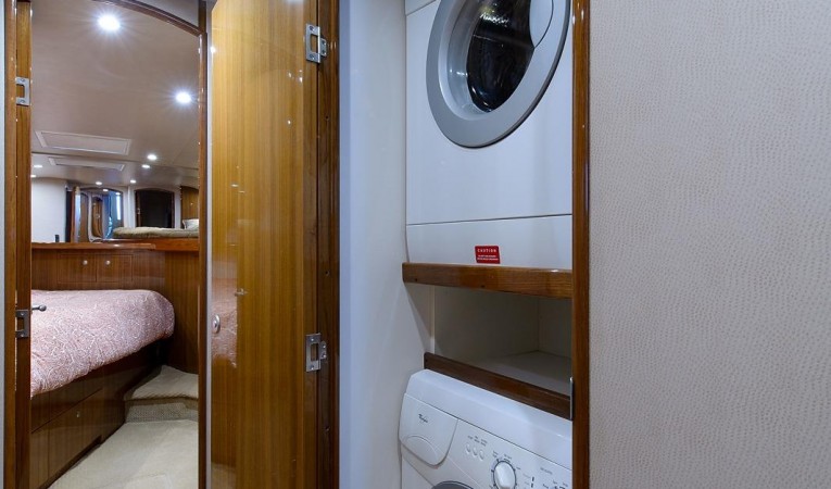 64 Viking Washer/Dryer