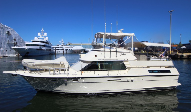 40 Hatteras 