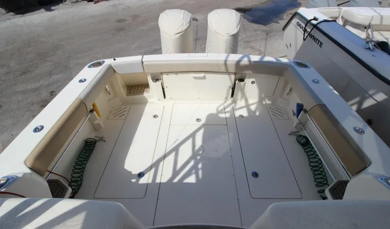 35 Scout Boats Cockpit