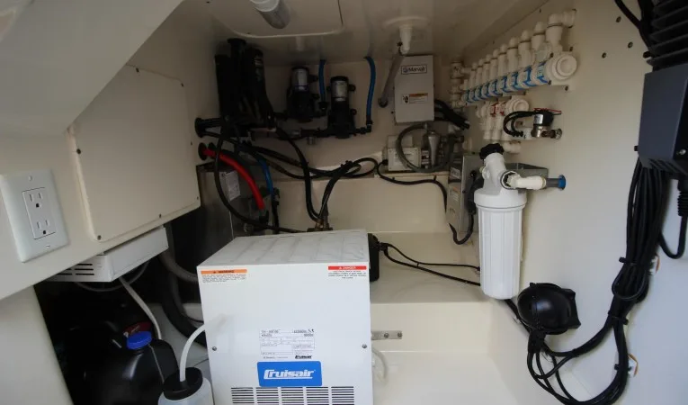 35 Scout Boats Air Conditioning & Equipment