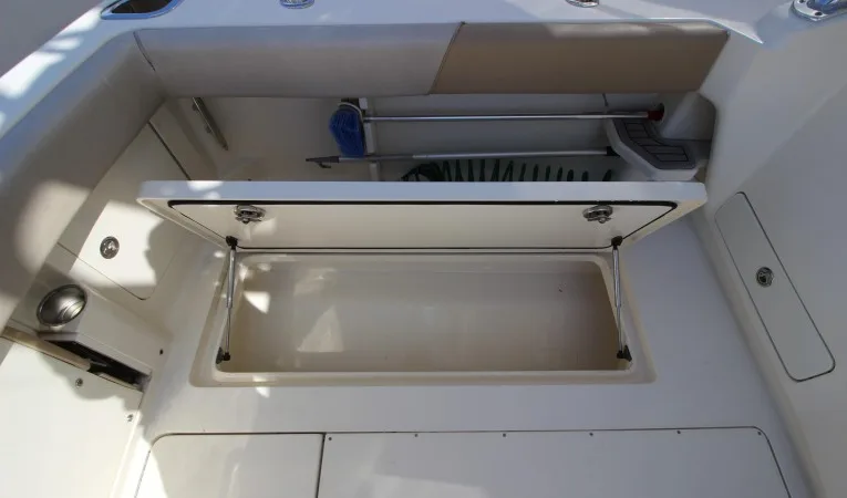 35 Scout Boats Port Fish Box