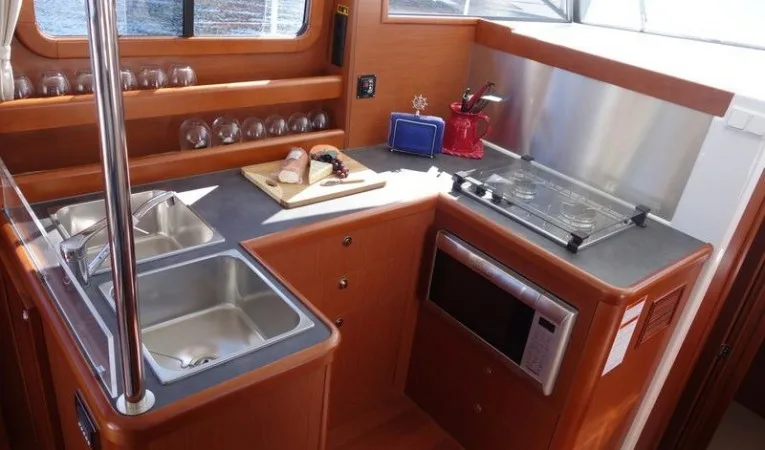 34 Beneteau 