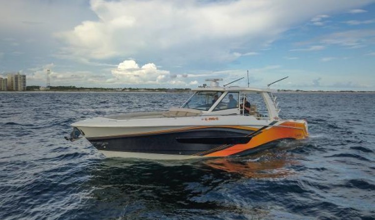 42 Boston Whaler 
