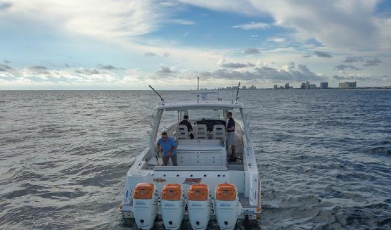 42 Boston Whaler 