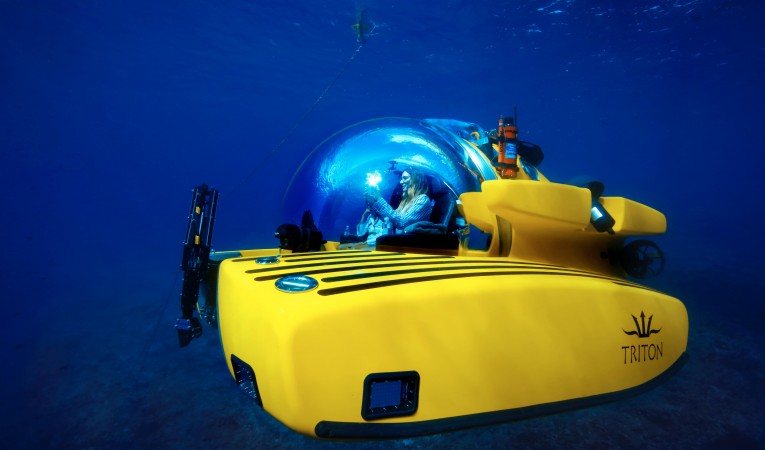 10 Triton 