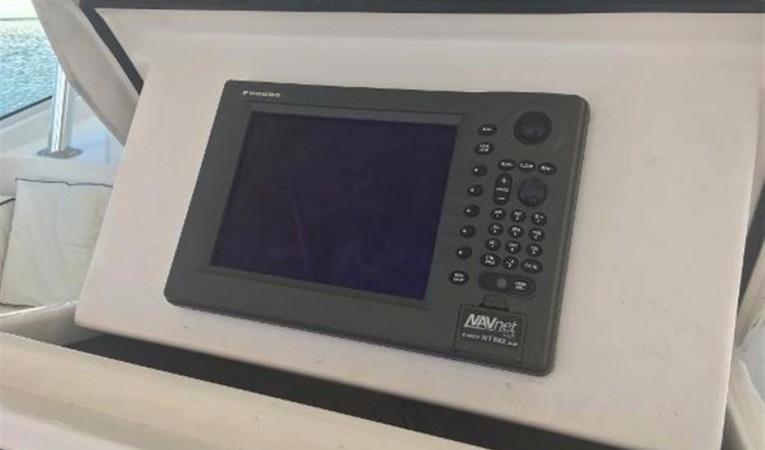 40 Luhrs Updated Furuno NavNet
