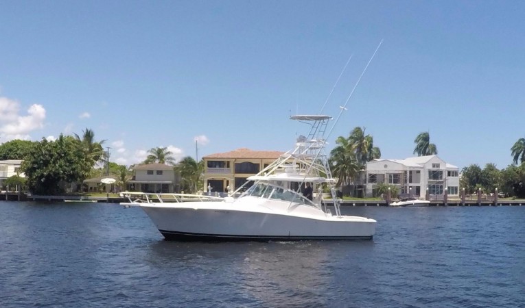 40 Luhrs Port Profile