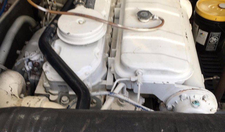 40 Luhrs Port Engine