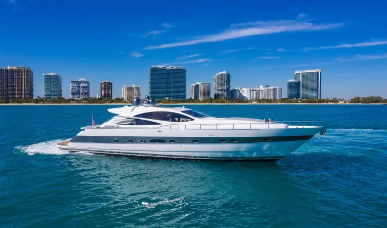76 Pershing 