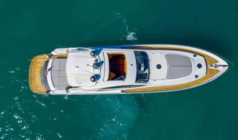 76 Pershing 
