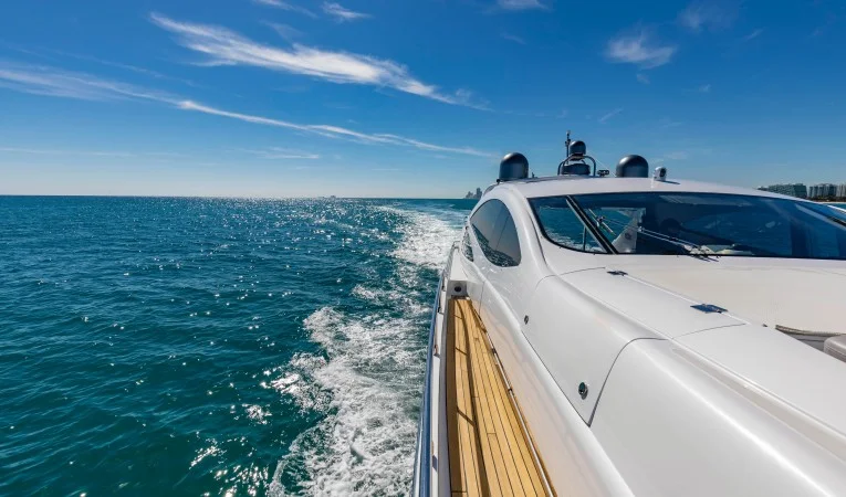 76 Pershing 