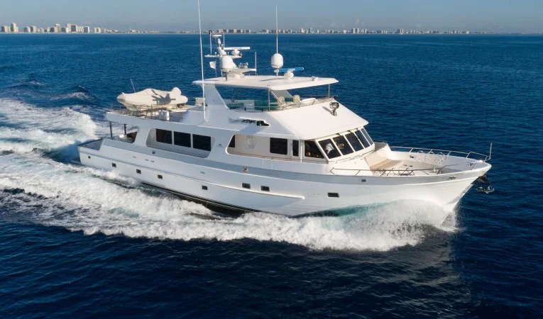 88 Outer Reef Yachts 