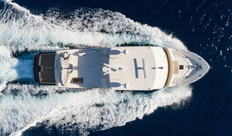 88 Outer Reef Yachts 