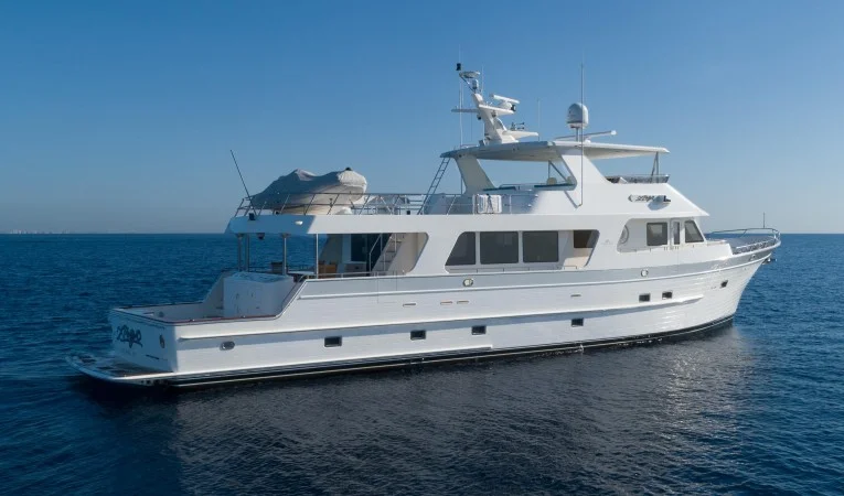 88 Outer Reef Yachts 