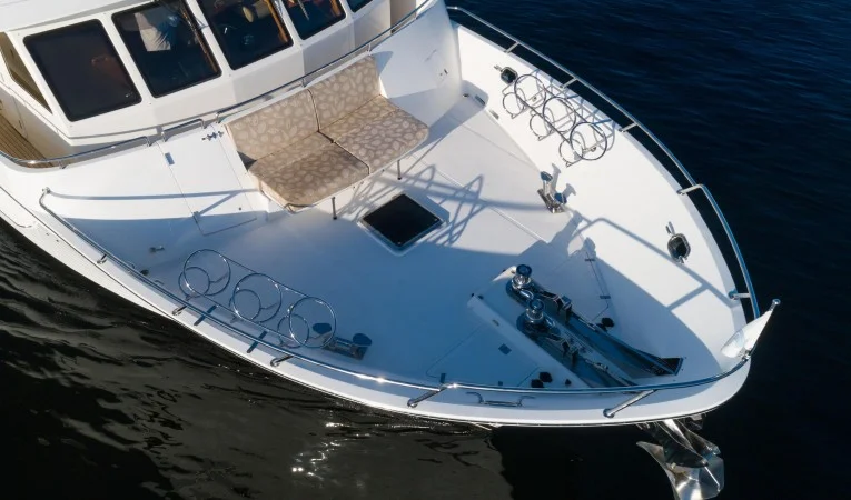 88 Outer Reef Yachts 