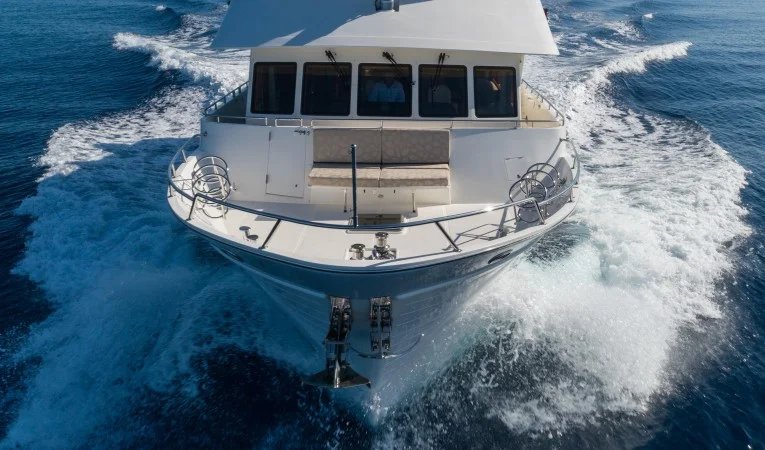 88 Outer Reef Yachts 