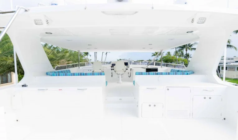 88 Outer Reef Yachts 