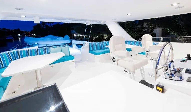 88 Outer Reef Yachts 