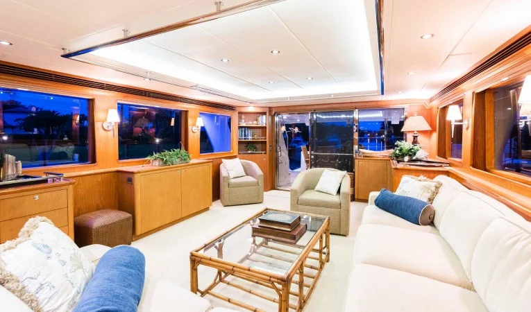 88 Outer Reef Yachts 