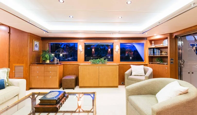 88 Outer Reef Yachts 